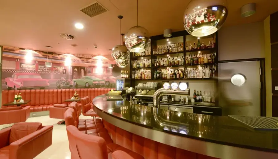 Premium Room