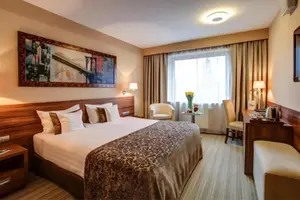 2-bed room-card-